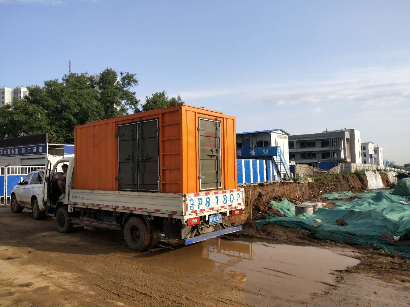 鸡冠无功补偿对 300kw 柴油发电机组有哪些影响？